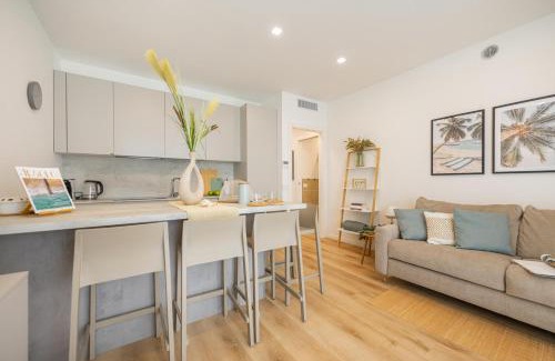 Jesolo Apartment | Wave Island Pop L3: Family-Friendly Stay with Pool Access