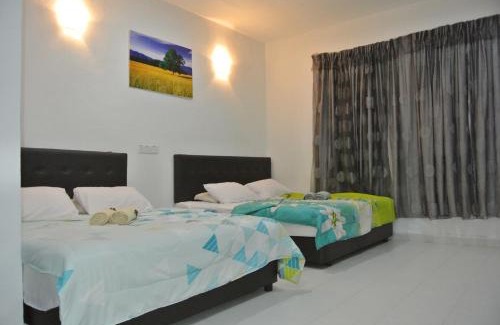 Chenek Kura Hotel | Oceanfront Wave Langkawi Inn - Rated 9/10 by Guests