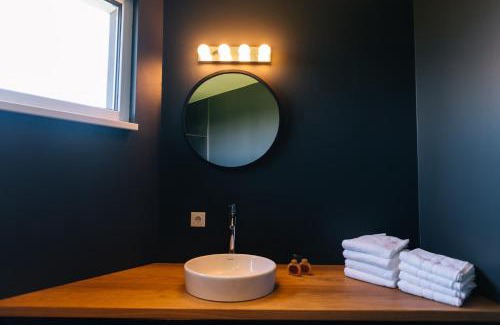 Neusiedl am See House | Experience Wave Penthouses: Oceanfront Oasis with Hot Tub