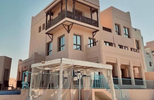 Dhahran Villa | Relaxing Wave Resort with Ocean Views and Family Amenities