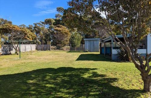 Scamander House | Cozy Wave Side Cottage in Scamander - Pet Friendly Retreat