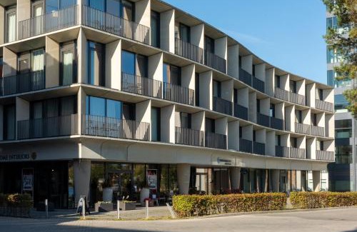 Berliner Vorstadt Apartment | Waveboard Hotel & Boardinghouse: Pet-Friendly 4-Star Escape