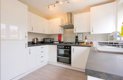 Wavendon House | Wavendon House: Pet-Friendly with Spa & Free Parking