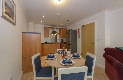 Newquay Apartment | Beachfront Waves Apartments - Pet-Friendly & Family Ready