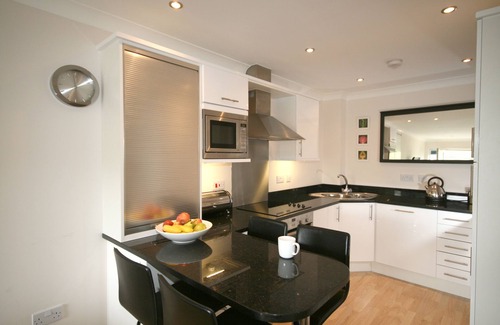 Newquay Apartment | Beachfront Waves Apartments - Pet-Friendly & Family Ready