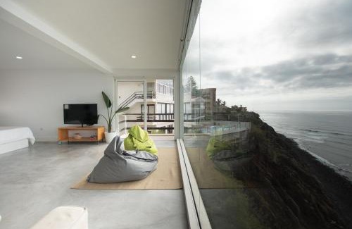 Bajamar Apartment | Oceanfront Waves Nest - Bajamar with Pool & Scenic Views