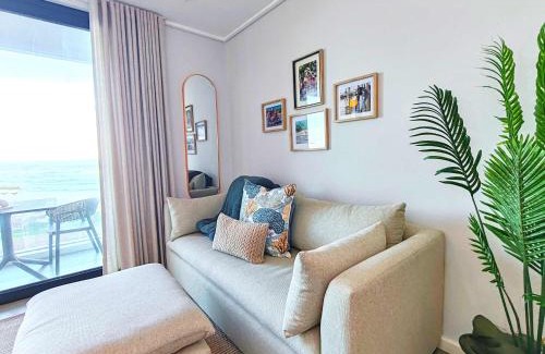 Redhill Apartment | Wavescapes Tides Stay