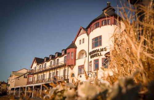 Vaxholm Hotel | Welcoming Waxholms Hotell: Pool, Spa & Pet-Friendly Stay