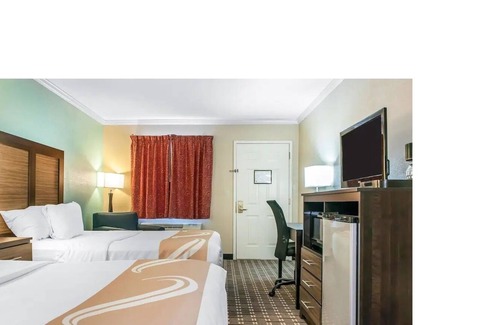Findlay House | Way to Washington, DC!! 2 Queen Beds