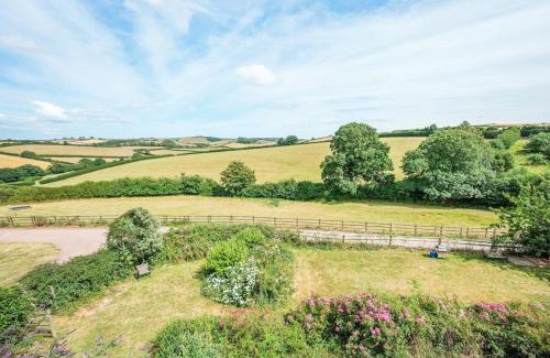 Liverton House | Wayeview Cottage on working Devon farm