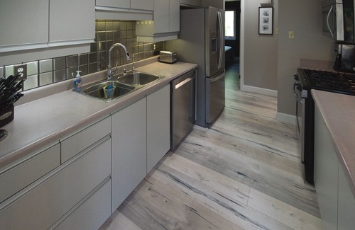 Grand Bend Cottage | Wayfarer Cottage! Close to Everything!