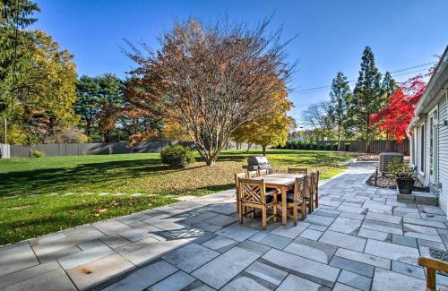 Wayne House | Family-Friendly Wayne Home with Large Yard Near Philly