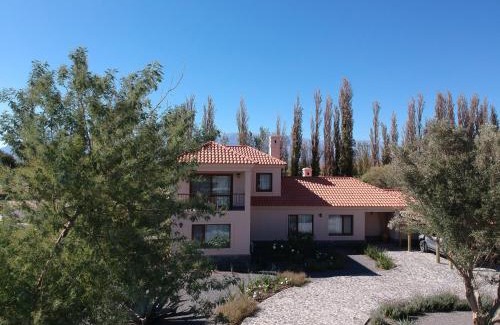 Cafayate Villa | Wayra Huasi: Top-Rated Oceanfront Retreat with Pool