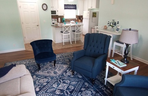 Mansfield House | Guest Rated 10/10: Wayside Guest House with Spa & Ocean View