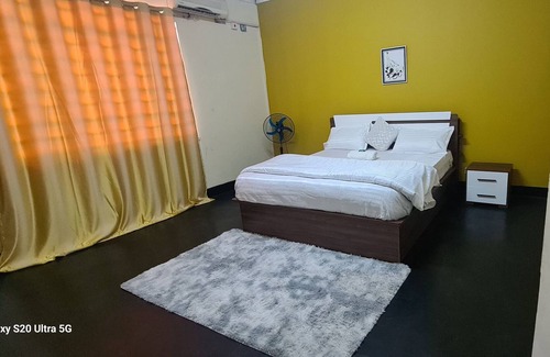 Kitwe House | Delightful Lodge with Indian/Zambian Restaurant Nearby