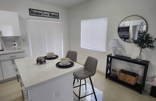 Liberty City House | Prime Location in Miami: 10 Min to Downtown & Beaches