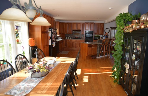 Lemont House | Beautifully Situated Hotel Close to Everything in State College