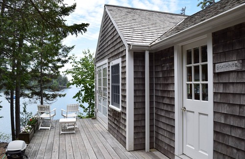 Seal Cove Cottage | Book Your Ideal Stay June to October with Family-Friendly Amenities