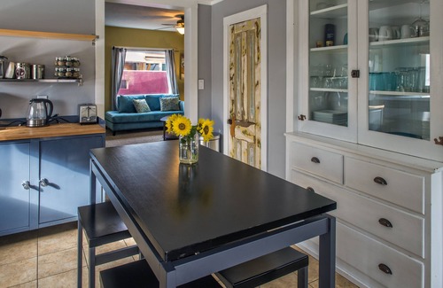 Salida House | Relax with A/C and Hot Tub: Family & Pet-Friendly Retreat