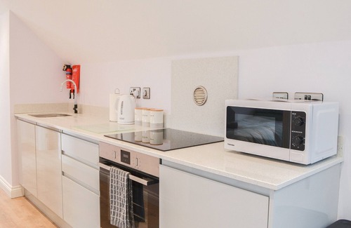 Kilnwick Cottage | Ideal Location with Family-Friendly Amenities and Breakfast