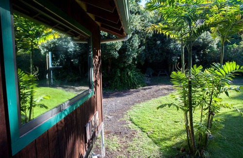 Captain Cook Cabin | Romantic Getaway for Two: Guest Rated 10/10 with Pool