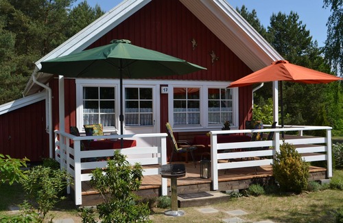 Userin House | Experience Serene Stays at Lake Userin with Ocean Views
