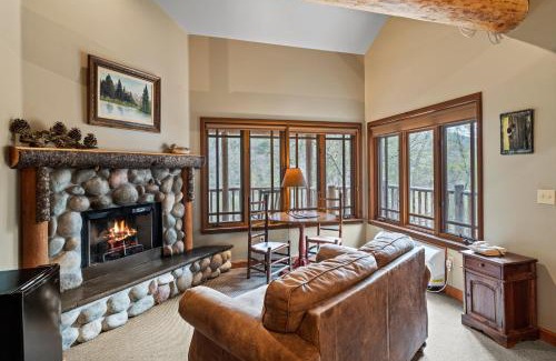 Grants Pass Hotel | Discover Weasku Inn: Guest Rated 9.2 with Family Amenities
