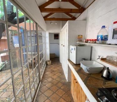 Harare Bed & Breakfast | Inviting Weaver Cottages: Pet-Friendly Retreat with Breakfast