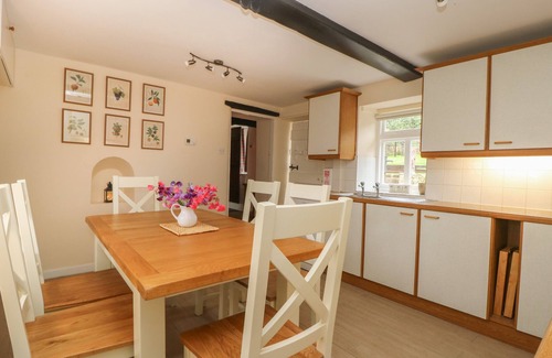 Staddlebridge Cottage | Family-Friendly Webstone House with Cozy Open Fire