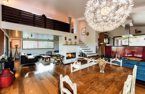 Santa Cruz House | Experience Reserva Alecrim: Glamping with Pool & Spa