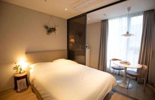 Pil-dong Apartment | Guest Favorite: Wecostay Namsan - Family-Friendly Retreat