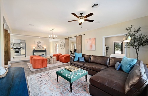 Austin House | Wedding Guest Retreat Near Top Venues and Breweries