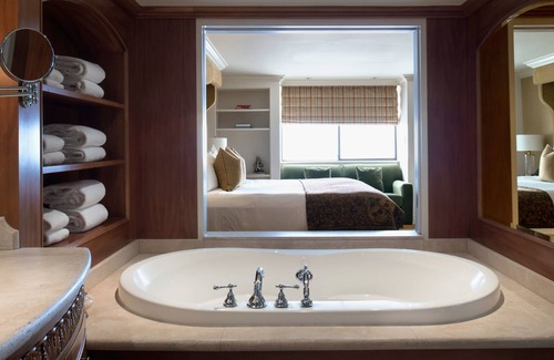 Downtown Vancouver Hotel | Experience Excellence at Wedgewood Hotel & Spa, 5-Star Retreat