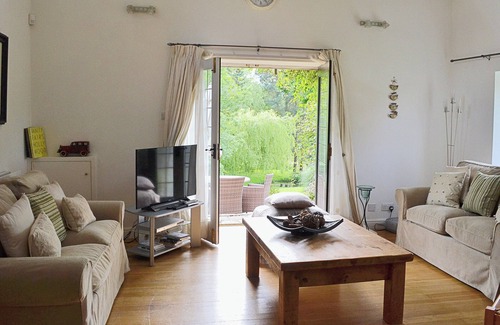 Mobberley Cottage | Charming Barn Retreat in Scenic Cheshire Countryside