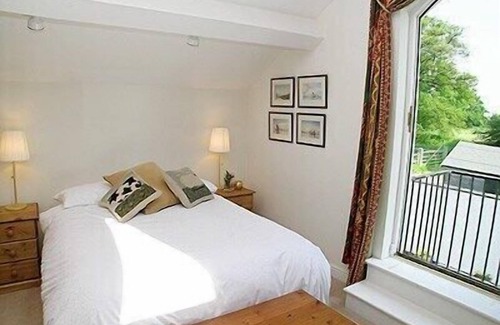 Mobberley Cottage | Charming Barn Retreat in Scenic Cheshire Countryside