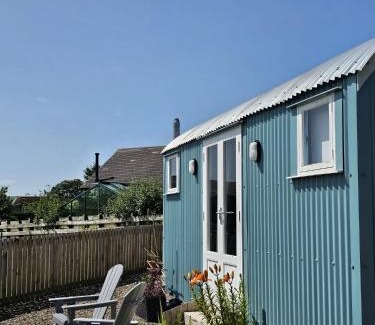 Kirkmichael Ski Chalet | Exceptional Wee Shepherds Hut in Maybole - Rated 10/10
