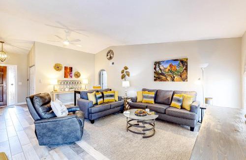 Chandler House | Relax at WeeCasa: Pet-Friendly 4-Star Retreat with Pool