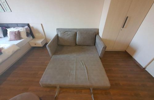 Surat Apartment | Weekend Retreat: Family-Friendly with Pool & Breakfast