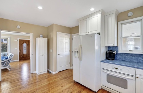 Long Branch House | Perfect Retreat Across from Pier Village with Ocean View