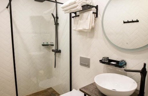 Rostov-on-Don Hotel | Relaxing Weekend Country Club with Pool and Breakfast