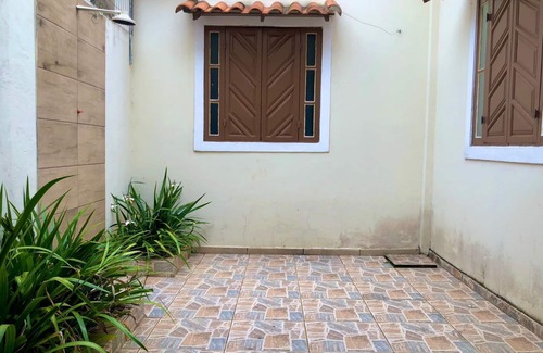 Sao Pedro da Aldeia House | Oceanfront Holiday Home in São Pedro da Aldeia - 10/10 Rating
