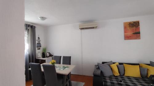 Lohovo House | Family-Friendly Weekend Retreat at House EMMA - Rated 10/10