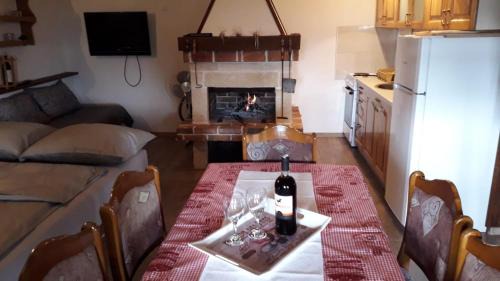 Canton 10 House | Highly Rated Weekend House Petar with Family-Friendly Amenities