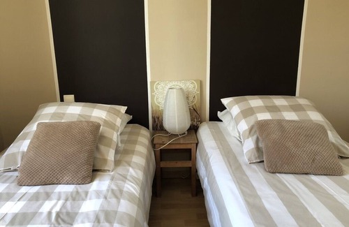 Ciboure Apartment | Weekend Getaway: Tranquil Retreat by Sea and Mountains