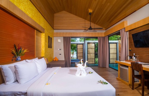 Lamai City Center Resort | Relaxing Weekender Resort with Pool and Ocean View