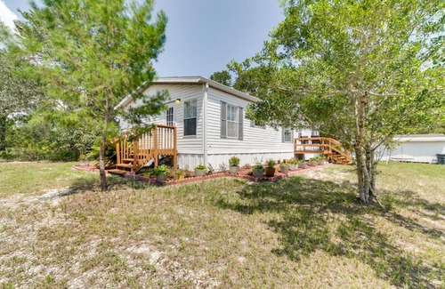 Brooksville House | Relaxing Weeki Wachee Rental with Oceanfront Views
