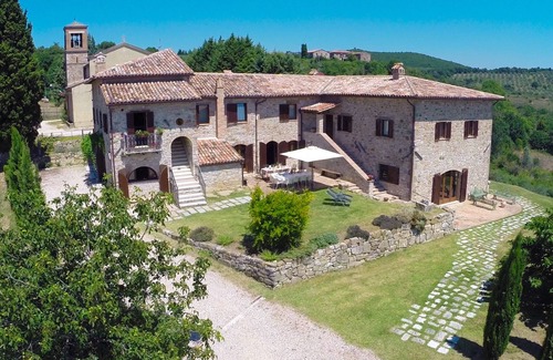 Todi House | Ideal Family Retreat: Weekly Rentals in 3 Countryhouses
