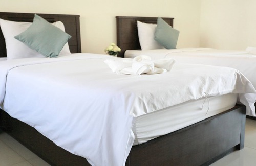 Khon Kaen Hotel | Cozy Weerawan Place: Breakfast Included & Family-Friendly