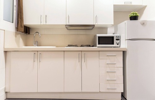 El Baix Guinardo Apartment | Weflating SANT PAU - Comf 4 BDR