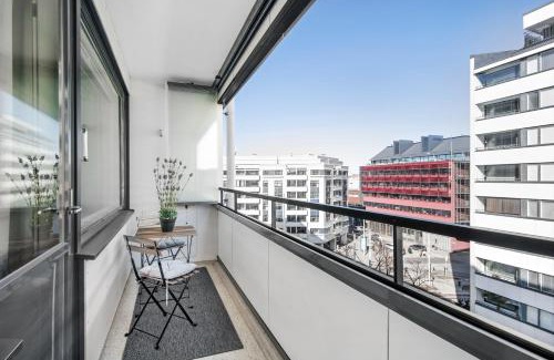 Alppiharju Apartment | Stylish WeHost Studio for Four with Breakfast & Dining